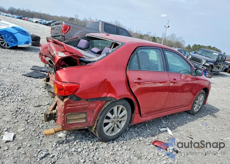 2010 Toyota Corolla Base z USA, uszkodzony, nr VIN 2T1BU4EE2AC522919
